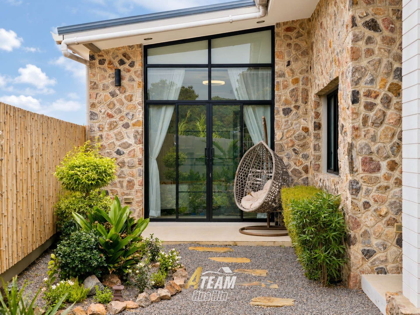Charmante villa avec piscine de 2 chambres à vendre à Thap Tai