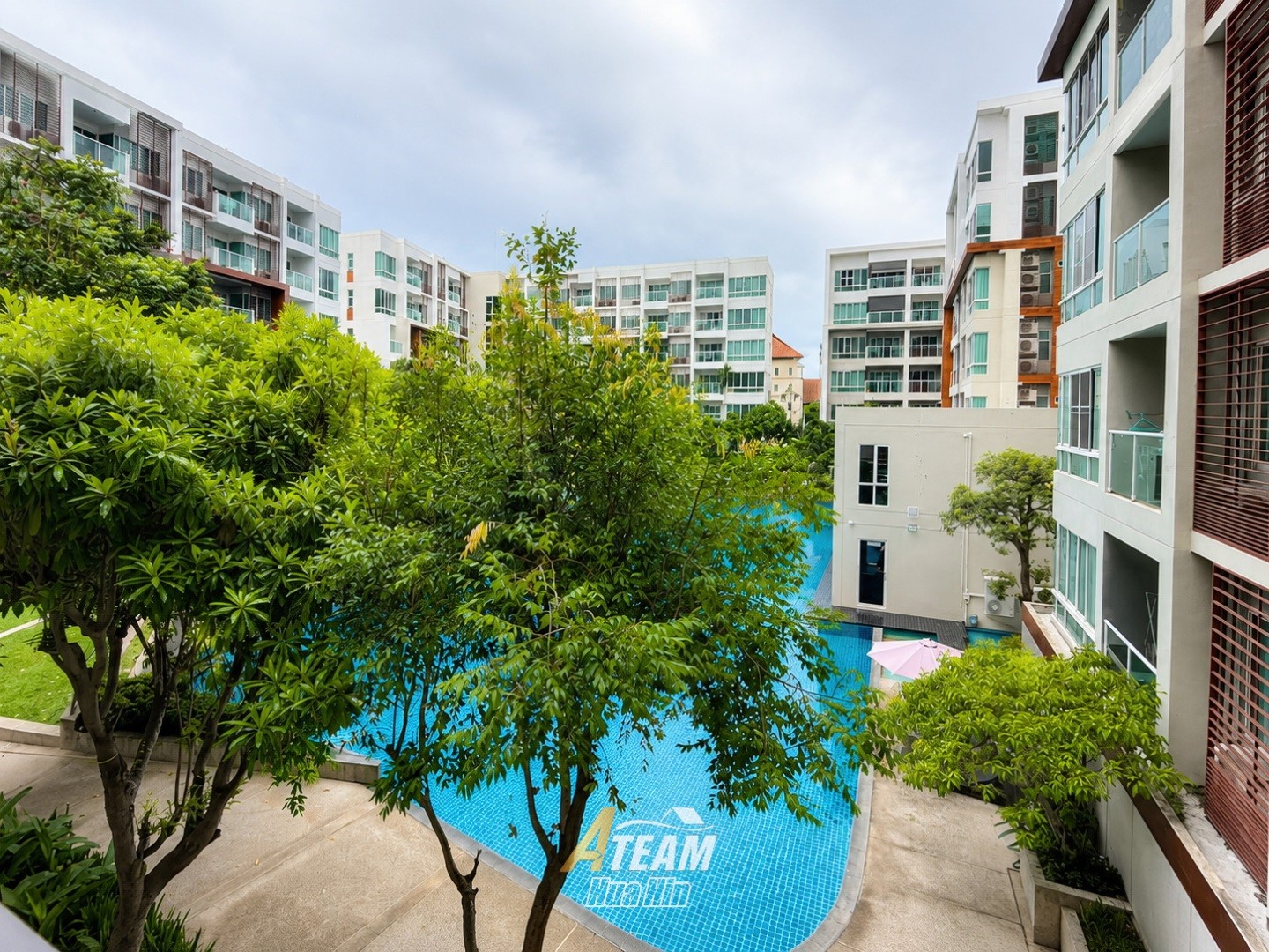 Magnifique appartement avec vue sur piscine à vendre - Seacraze Huahin