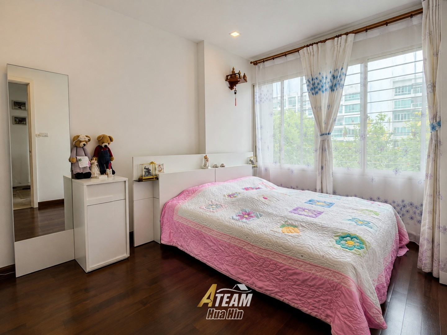 Magnifique appartement avec vue sur piscine à vendre - Seacraze Huahin